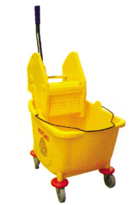 Cubo Industrial Grand Jet 30 L con ruedas y prensa de plástico STILO